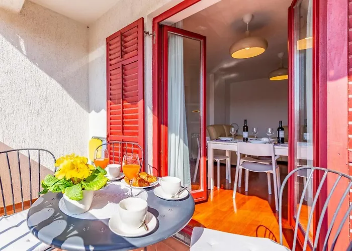 Διαμέρισμα Modern 70m2 2 Bedrooms Sea View & Private Parking