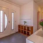 Apartment Modern 70m2 2 Bedrooms Sea View & Private Parking *