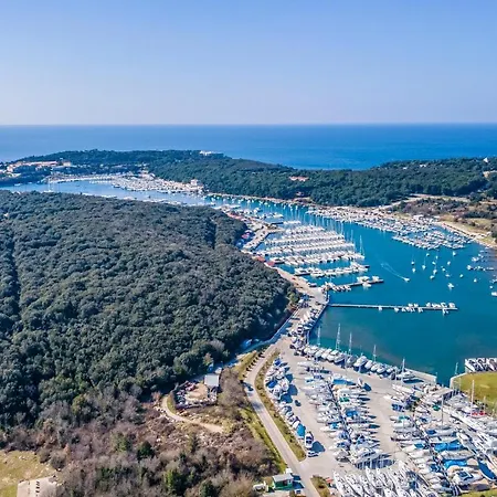 Apartment Green Pula *