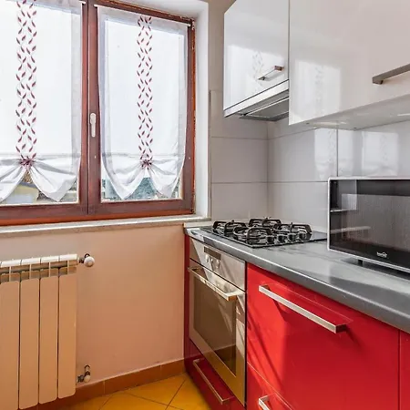 Modern 70m2 2 Bedrooms Sea View & Private Parking Apartman Póla