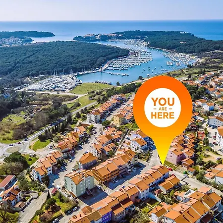 Modern 70m2 2 Bedrooms Sea View & Private Parking * Pula