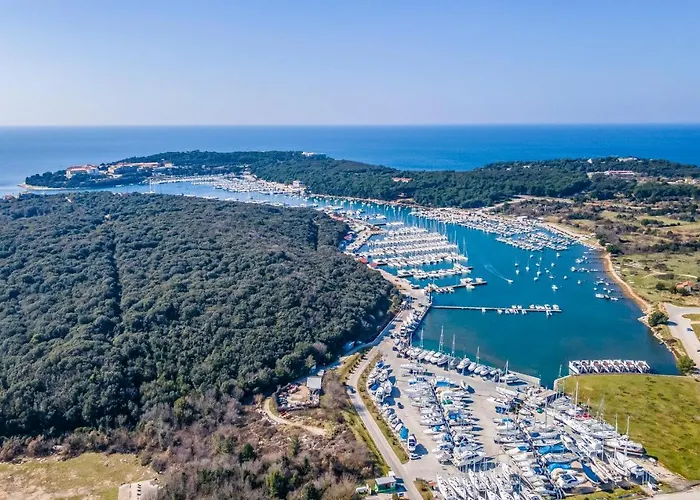 Modern 70M2 Apartment Green Pula 2 Bedrooms Sea View & Private Parking *