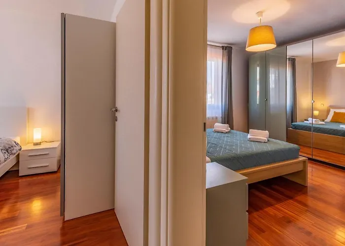 Modern 70m2 2 Bedrooms Sea View & Private Parking
