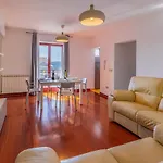 Modern 70m2 2 Bedrooms Sea View & Private Parking Apartment Pula